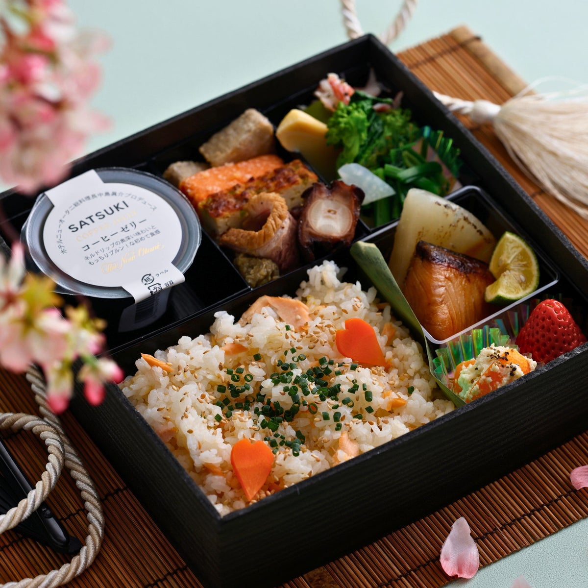 東京・恵比寿「賛否両論」監修 『お花見重』